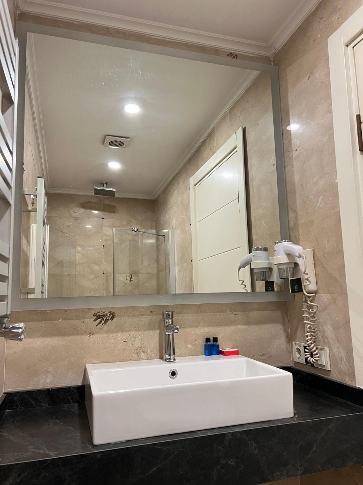 Le Marde Hotel Istanbul Eksteriør billede